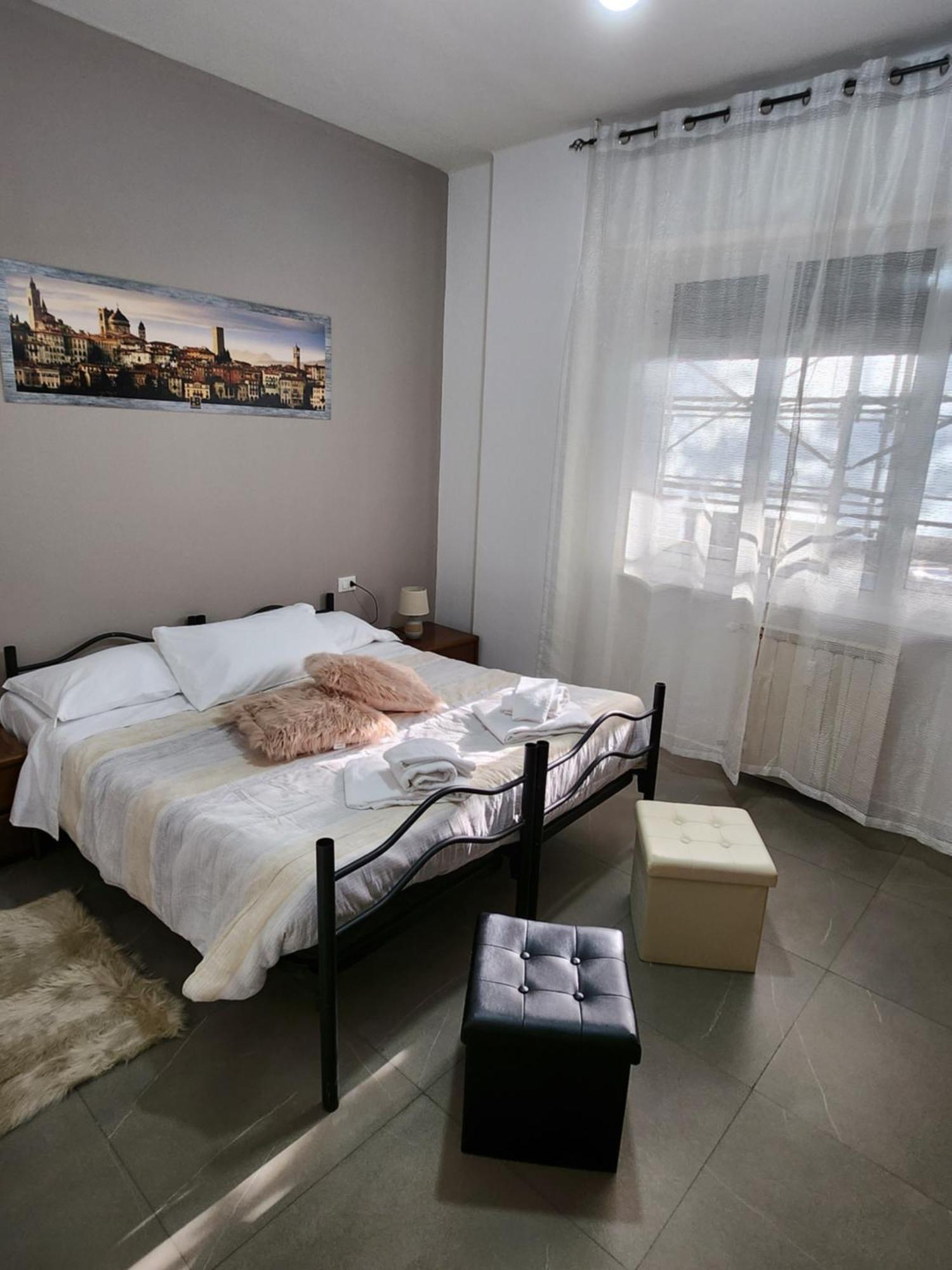 Hb Appartamenti In Centro Bergamo Luaran gambar