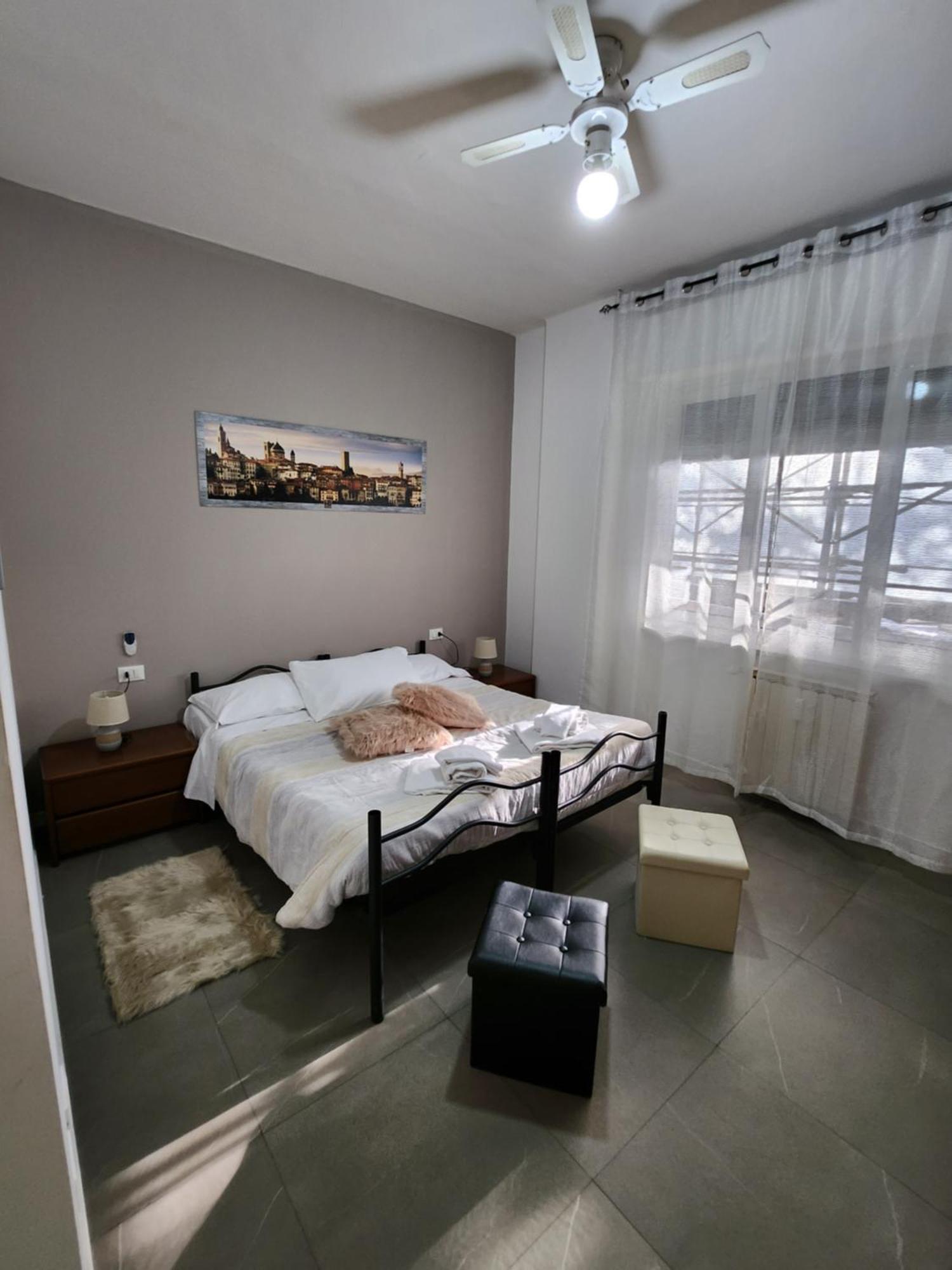 Hb Appartamenti In Centro Bergamo Luaran gambar